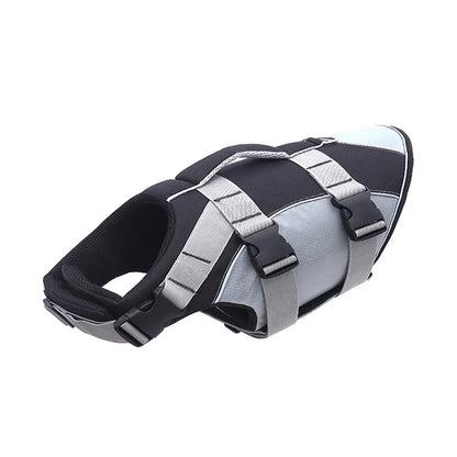 Colete salva-vidas refletivo para cães pequenos e médios, ideal para buldogue francês, verão e banho.