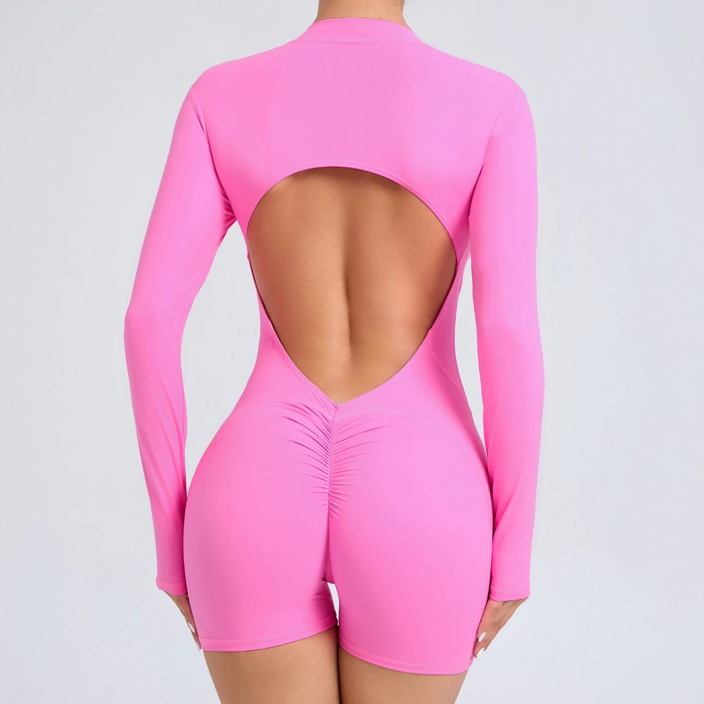 Macacão fitness feminino – costas em V e efeito push up.
