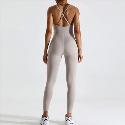 Macacão de ioga feminino – sem costas e com efeito push up.