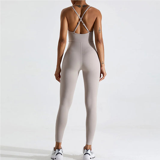 Macacão de ioga feminino – sem costas e com efeito push up.