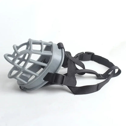 Focinheira de silicone macia ajustável para cães pequenos, médios e grandes, anti-mordidas, ideal para Doberman e Bulldog.