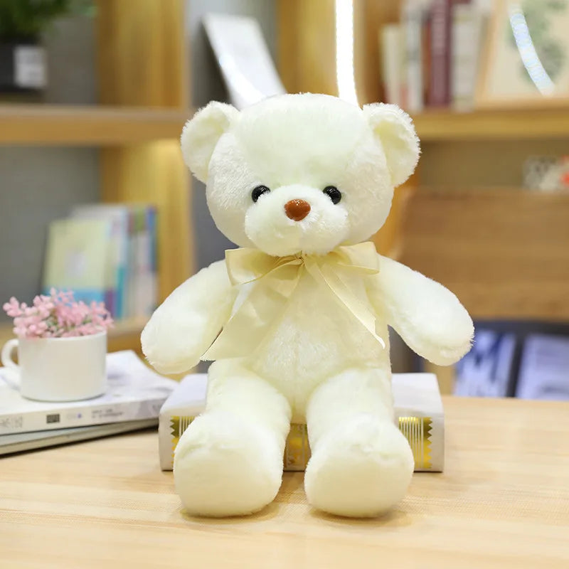 Gato Kawaii de pelúcia – brinquedo fofo e macio.
