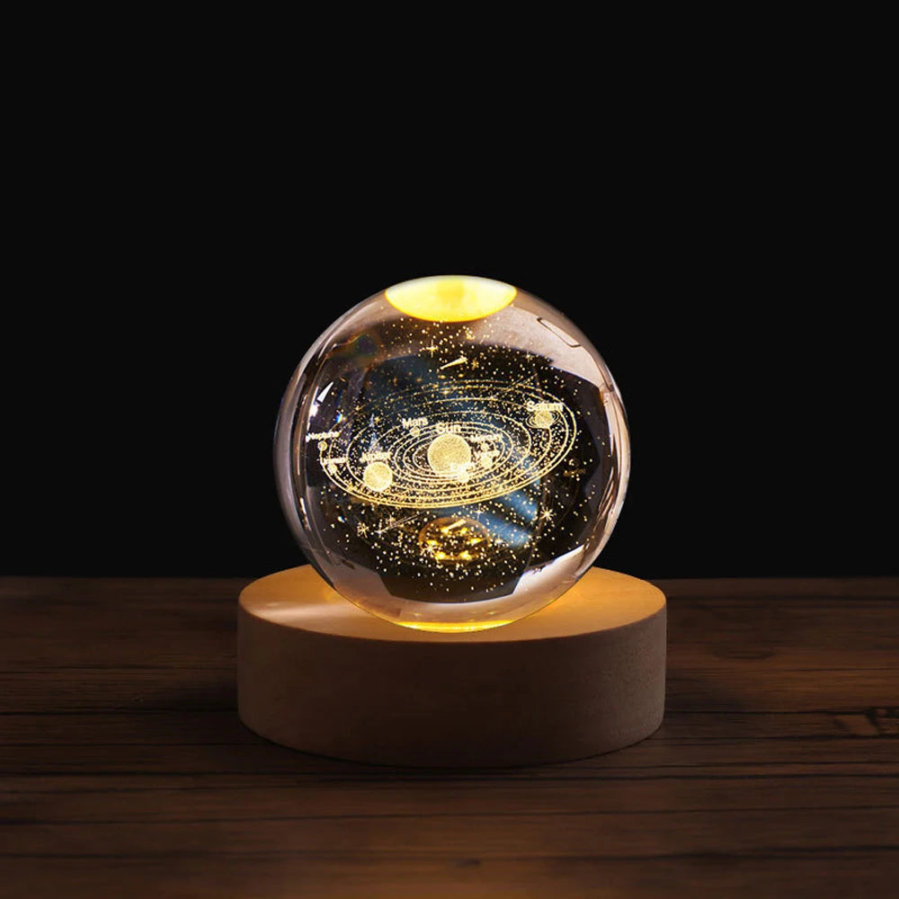 Bola de cristal 3D com astronauta e planetas, luz noturna decorativa para decoração
